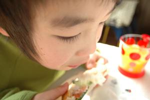 陶磁器や樹脂を使ったOEMを作るなら